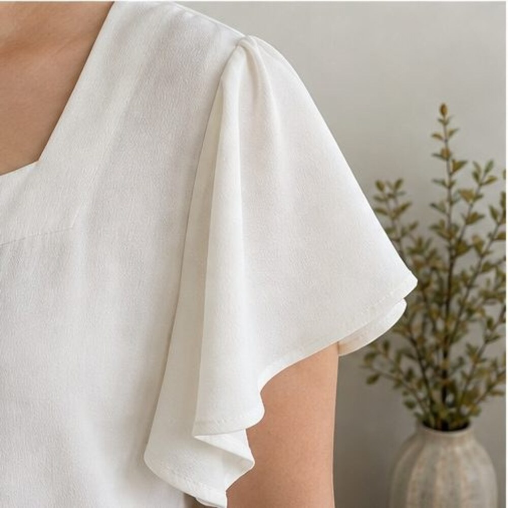 Ivory Tunic Blouse - Picture 5 of 6